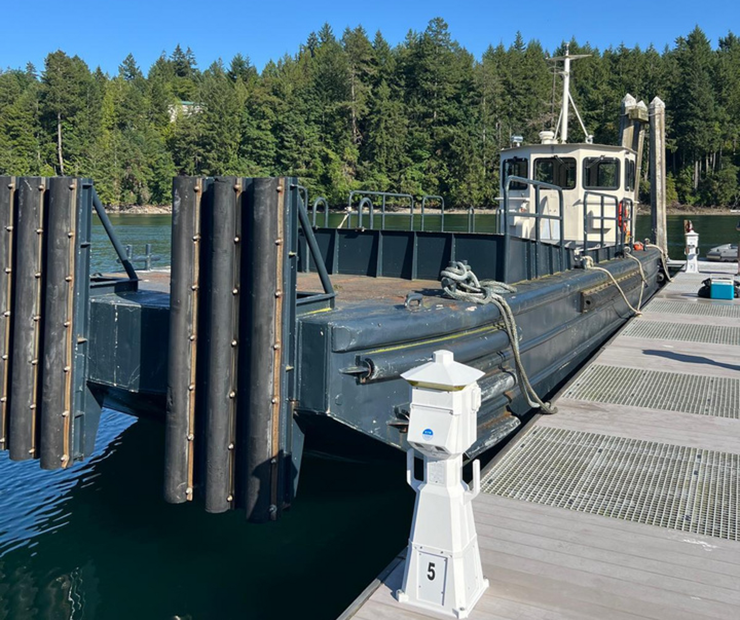 Barcaza Autopropulsada de 25–30 Toneladas | Landing Craft